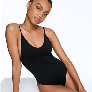 PINK Victoria’s Secret weekender seamless bodysuit